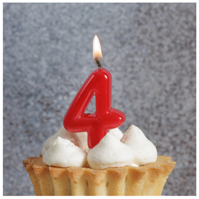 Свечи-цифры Свеча -цифра "4" Красная 4,5см
