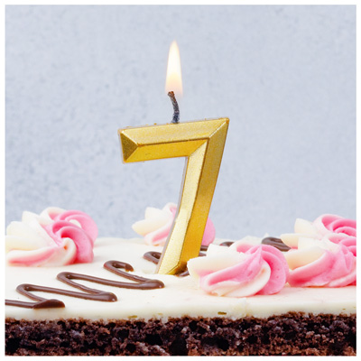 Свечи-цифры Свеча -цифра "7" Диамант Золото 4,5см