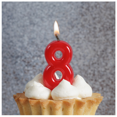Свечи-цифры Свеча -цифра "8" Красная 4,5см