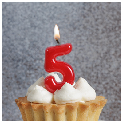 Свечи-цифры Свеча -цифра "5" Красная 4,5см