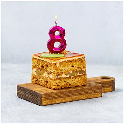 Свечи-цифры Свеча-цифра 8 Диамант Маджента, 4,5см