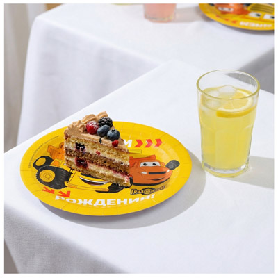 Тарелки Тарелка С ДР Грузовички 18 см (6 шт.)