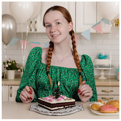 Свечи для торта Свеча-цифра "4" Черная с брызгами 5,6см